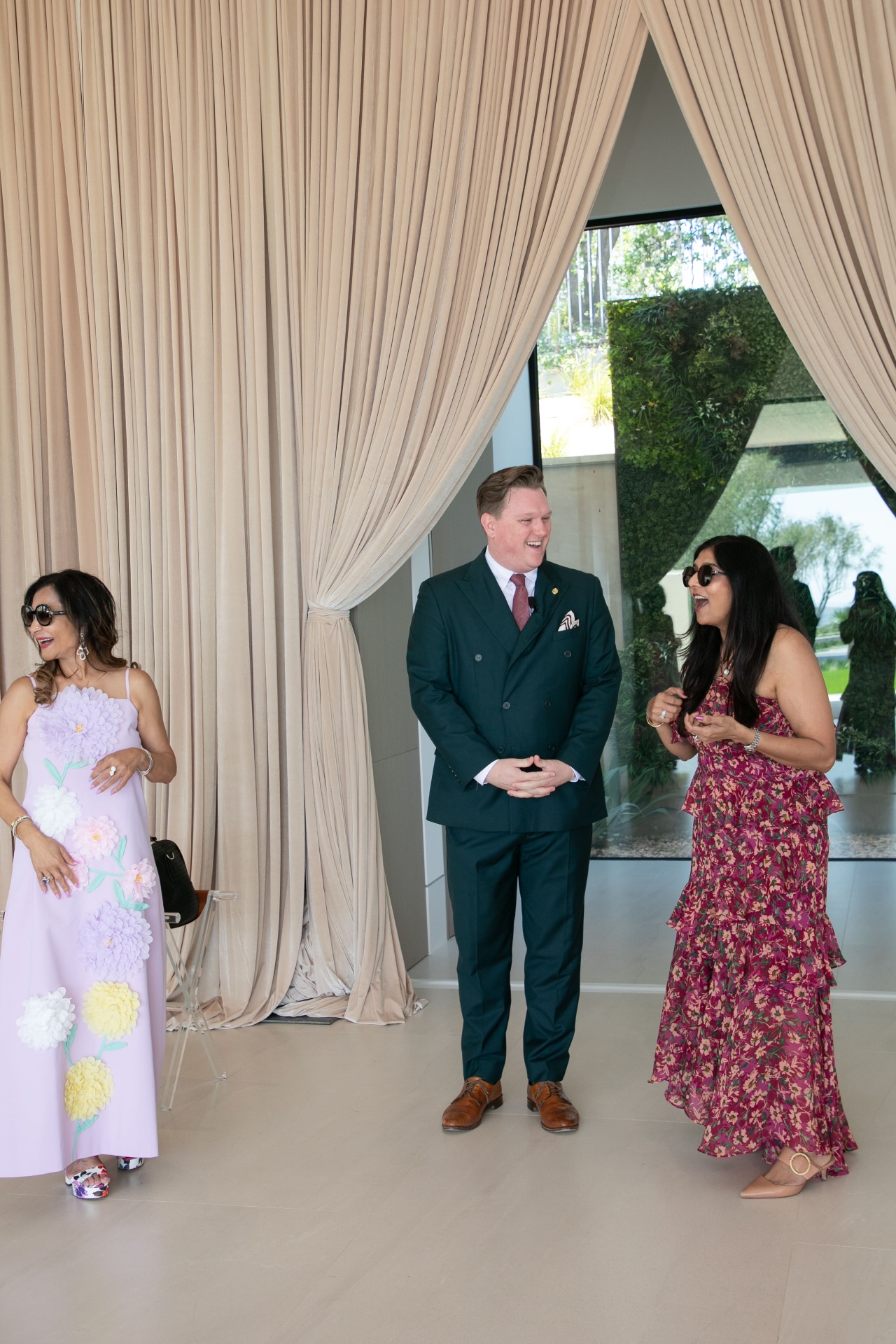 Private Party Magician — White Rabbit LA
